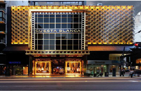  南漳门头设计与商业空间的纽带。